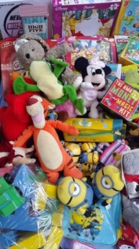 OUTLET Toys Игры Талисманы - оптом по весу 1 кг.