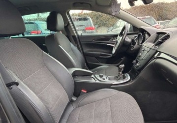 Opel Insignia I Sports Tourer 2.0 CDTI ECOTEC 160KM 2011 Opel Insignia 2011r. 2.0 Diesel 160KM, zdjęcie 9