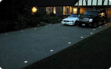 Светильник-лампа, встраиваемый в землю ДЛЯ ПОДЪЕЗДА