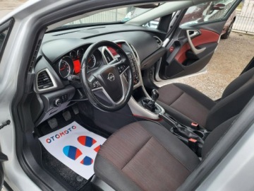 Opel Astra J Hatchback 5d 1.6 Twinport ECOTEC 115KM 2011 Opel Astra 1.6 115 KM 100% Przebieg 105 Tyś km, zdjęcie 13