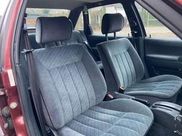 Volkswagen Passat B3 Sedan 2.0 115KM 1990 Volkswagen Passat Volkswagen Passat B3 Automat Sedan Welur Bordo Super Sta, zdjęcie 27