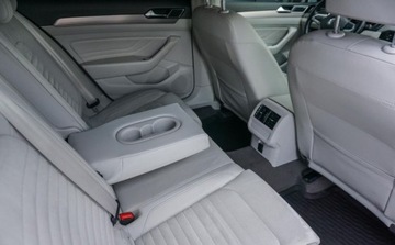 Volkswagen Passat B8 Limousine Facelifting 2.0 TSI 190KM 2019 Volkswagen Passat 2,0 TSI 190 KM 2.0 Benzyna 190KM, zdjęcie 14