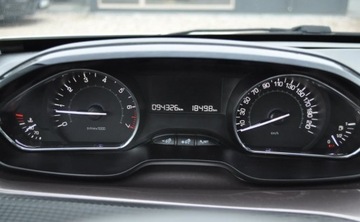 Peugeot 2008 I SUV 1.2 VTi 82KM 2013 Peugeot 2008 Benzyna Klimatyzacja 1.2 Benzyna 82KM, zdjęcie 23