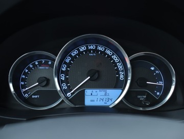 Toyota Corolla XI Sedan 1.6 Valvematic 132KM 2015 Toyota Corolla 1.6 Valvematic, Salon Polska, zdjęcie 10