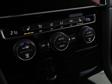 Volkswagen Golf VII GTD Variant Facelifting 2.0 TDI-CR BMT 184KM 2019 Volkswagen Golf DSG full LED navi klima auto, zdjęcie 26