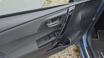 Toyota Auris II Touring Sports Facelifting 1.8 Hybrid 136KM 2017 Toyota Auris 1,8 benzyna Hybryda 136 KM automat Salon Polska II wlasciciel, zdjęcie 6
