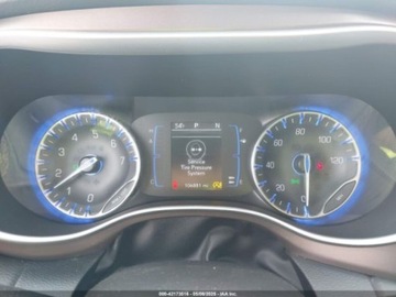 Chrysler Pacifica II 2019 Chrysler Pacifica Touring L 2019 3.6l 3.6 Benzyna 287KM, zdjęcie 10