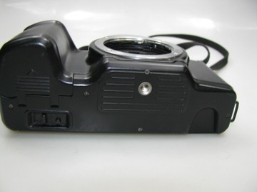 МУЛЬТИПРОГРАММНАЯ КАМЕРА YASHICA 109 - корпус