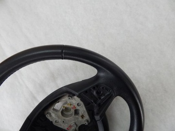 BMW F10 F11 F01 F07 - красивый оригинальный кожаный руль