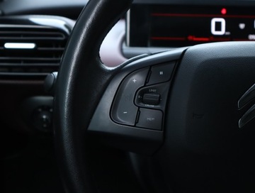 Citroen C4 Cactus Crossover Facelifting 1.2 PureTech 110KM 2018 Citroen C4 Cactus 1.2 PureTech, Salon Polska, zdjęcie 17