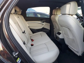 Audi Q8 2024 Audi Q8 Sportback e-tron Premium Plus 2024 Elektryczny 402KM, zdjęcie 10