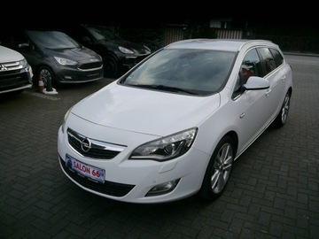 Opel Astra J Sports Tourer 1.4 Turbo ECOTEC 140KM 2011 Opel Astra 1.4t Xenon Stan b.dobry Gwarancja 12mc, zdjęcie 1