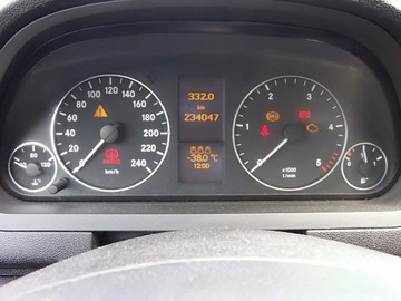 LICZNIK A1695401847 MERCEDES A KLASA W169 EUROPA 2.0 CDI 234 TYS KM