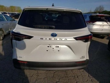 Toyota Sienna III 2024 Toyota Sienna 2024, 2.5L, 4x4, XLE, po gradobiciu 2.5 Hybryda 245KM, zdjęcie 1