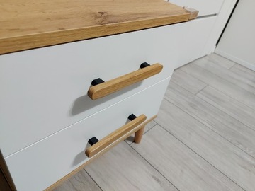 Держатель мебели из дерева 246 мм расстояния 192 мм польского производителя