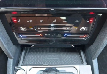 Volkswagen Arteon Fastback Facelifting 2.0 TDI 200KM 2021 Volkswagen Arteon R-Line Pakiety, ACC, Kamera 360, DCC, Podgrzewane 4 fot, zdjęcie 19
