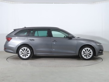 Skoda Octavia IV Kombi 2.0 TDI 115KM 2022 Skoda Octavia 2.0 TDI, Salon Polska, zdjęcie 5