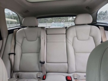 Volvo XC60 II Crossover T5 250KM 2018 Volvo XC 60 T5 2018 2.0l 2.0 Benzyna 250KM, zdjęcie 10