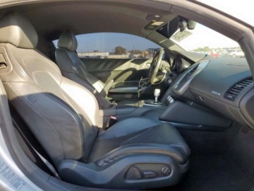 Audi R8 I Coupe 4.2 V8 FSI 430KM 2011 Audi R8 Coupe Quattro 2011 4.2 Benzyna 430KM, zdjęcie 10