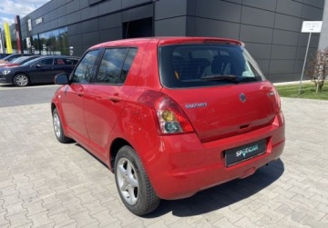 Suzuki Swift IV Hatchback 5d 1.3 92KM 2009 Suzuki Swift Bez Korozji Zadbany 1.3 Benzyna 92KM, zdjęcie 4