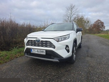 Toyota RAV4 V SUV 2.5 Hybrid Dynamic Force 218KM 2020 Toyota RAV4 2.5 Hybrid Comfort 4x2 218KM 2024r, zdjęcie 4