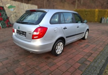 Skoda Fabia II Kombi Facelifting 1.6 TDI CR DPF 90KM 2011 Skoda Fabia Super stan klima 1.6 Diesel 90KM, zdjęcie 4