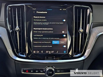 Volvo V60 II  Kombi Facelifting 2.0 B4 B 197KM 2025 Volvo V60 V60 B4B Ultra Dark 197KM, BLIS, ACC, Pan, zdjęcie 24