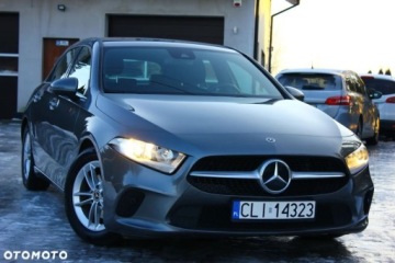 Mercedes Klasa A W177/V177 Hatchback 1.3 160 109KM 2020 Mercedes-Benz Klasa A Mercedes-Benz Klasa A 160 Style 1.3 Benzyna 109KM, zdjęcie 3