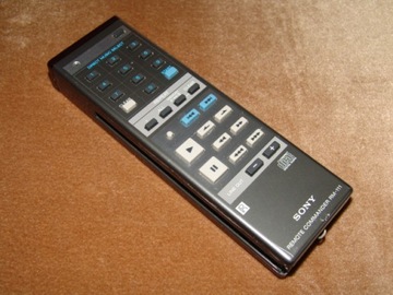 Pilot Vintage SONY RM-111 do kompaktu CD (używany, bdb) Remote Commander !