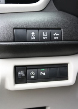 Suzuki Swift VI Hatchback Facelifting 1.2 DualJet SHVS 83KM 2025 Suzuki Swift DEMO Elegance 1.2 mild Hybrid 2WD CVT 1.2 Hybryda 83KM, zdjęcie 21