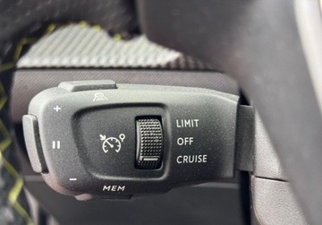 Peugeot 2008 II e-SUV Elektryczny 50kWh 136KM 2021 Peugeot 2008 GT Pack Full Jak Nowy Od RiA Elektryczny 136KM, zdjęcie 30