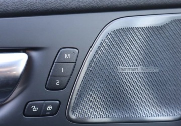 Volvo XC60 II Crossover Facelifting 2.0 B5 250KM 2025 Volvo XC 60 B5 Hybrid ULTRA DARK 25014KM Salon POLSKA I Wlasciciel Gwaranc, zdjęcie 23