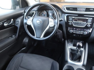 Nissan Qashqai II Crossover 1.2 DIG-T 115KM 2016 Nissan Qashqai 1.2 DIG-T, Salon Polska, zdjęcie 6