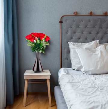 БУКЕТ ИЗ 18 РОЗ КАК ЖИВЫЕ КРАСИВЫЕ РОЗЫ В ДЕКОРАТИВНОМ БУКЕТЕ, ПЛОТНЫЕ КРАСНЫЕ