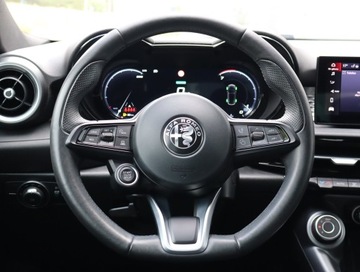 Alfa Romeo Tonale 2022 Alfa Romeo Tonale 1.5T 48V MHEV, Salon Polska, zdjęcie 13