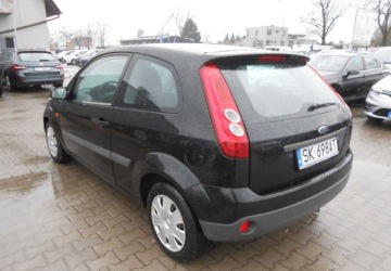 Ford Fiesta VI 1.4 16V 80KM 2006 Ford Fiesta Ford Fiesta VI 1.4 benzyna 81 KM 1.4 Benzyna 81KM, zdjęcie 4