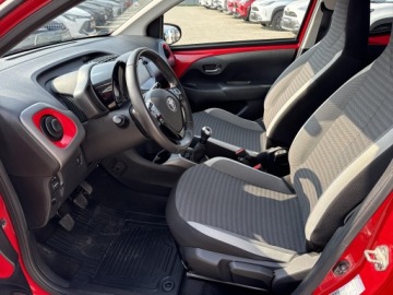 Toyota Aygo II Hatchback 3d Facelifting 1.0 VVT-i 72KM 2019 Toyota Aygo 1.0 VVT-i X-play II (2014-) 1.0 VVT-i, zdjęcie 12