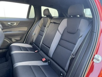 Volvo V60 II  Kombi Facelifting 2.0 B4 B 197KM 2024 Volvo V60 B4 B Plus Dark, DEMO!, zdjęcie 12