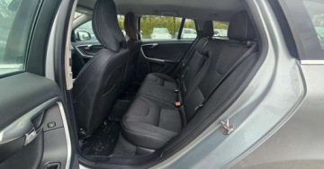 Volvo V60 I 2016 Volvo V60 2.0 Moc 240 KM benzyna - GAZ 2.0 Benzyna 240KM, zdjęcie 19