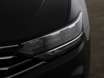 Volkswagen Passat B8 Variant Facelifting 2.0 TDI SCR 150KM 2022 Volkswagen Passat Variant | Kamera Cofania | Tempo, zdjęcie 22