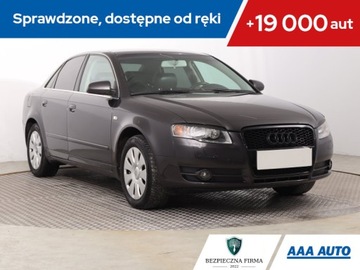 Audi A4 B7 Sedan 3.2 V6 FSI 256KM 2007 Audi A4 3.2 FSI, 4X4, Automat, Navi, Xenon