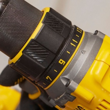 БЕСЩЕТОЧНАЯ ДРЕЛЬ STANLEY 18 В SFMCD720B