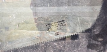 MERCEDES C TŘÍDA W204 SKLO (OKNO) PŘEDNÍ 15R LEVNĚ