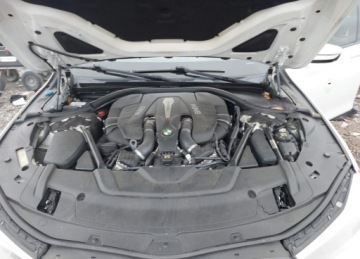 BMW 2017 BMW-ALPINA B7 2017 BMW ALPINA B7 XDRIVE, 4.4L, od ubezpieczalni 4.4 Benzyna, zdjęcie 12