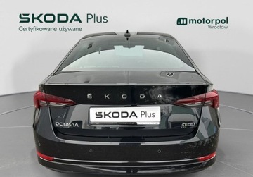 Skoda Octavia IV Liftback 1.0 TSI EVO 110KM 2023 Skoda Octavia Ambition Pakiety, Podgrzewana kierownica i fotele, Kamera,, zdjęcie 11