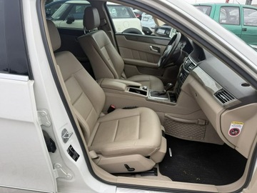Mercedes Klasa E W212 Kombi 220 CDI BlueEFFICIENCY 170KM 2010 Mercedes E 220 2.2 Diesel 170KM Automat, zdjęcie 7
