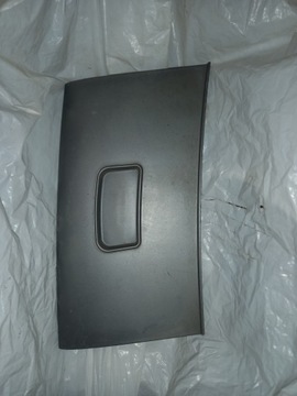 Audi OE 8X0807441A zaślepka haka tył