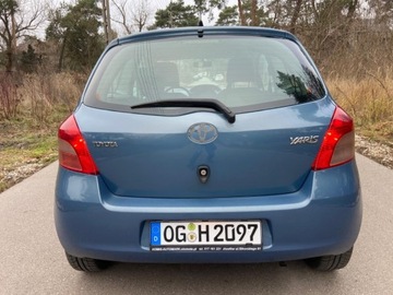 Toyota Yaris II Hatchback 5d 1.0 VVT-i 69KM 2007 Toyota Yaris Toyota Yaris 1.0 Benzyna Klimatyzacja Jeden Wlasciciel, zdjęcie 3