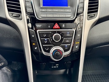 Hyundai i30 II Hatchback 3d Facelifting 1.6 CRDi 110KM 2016 HYUNDAI i30 110KM LIFT LED Alu 18 Tempomat Podgrzewane fotele/kierownica, zdjęcie 19