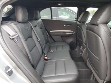 Cadillac 2023 Cadillac XT4 2023, 2.0L, 4x4, PREMIUM LUXURY, po gradobiciu 2.0 Benzyna, zdjęcie 9